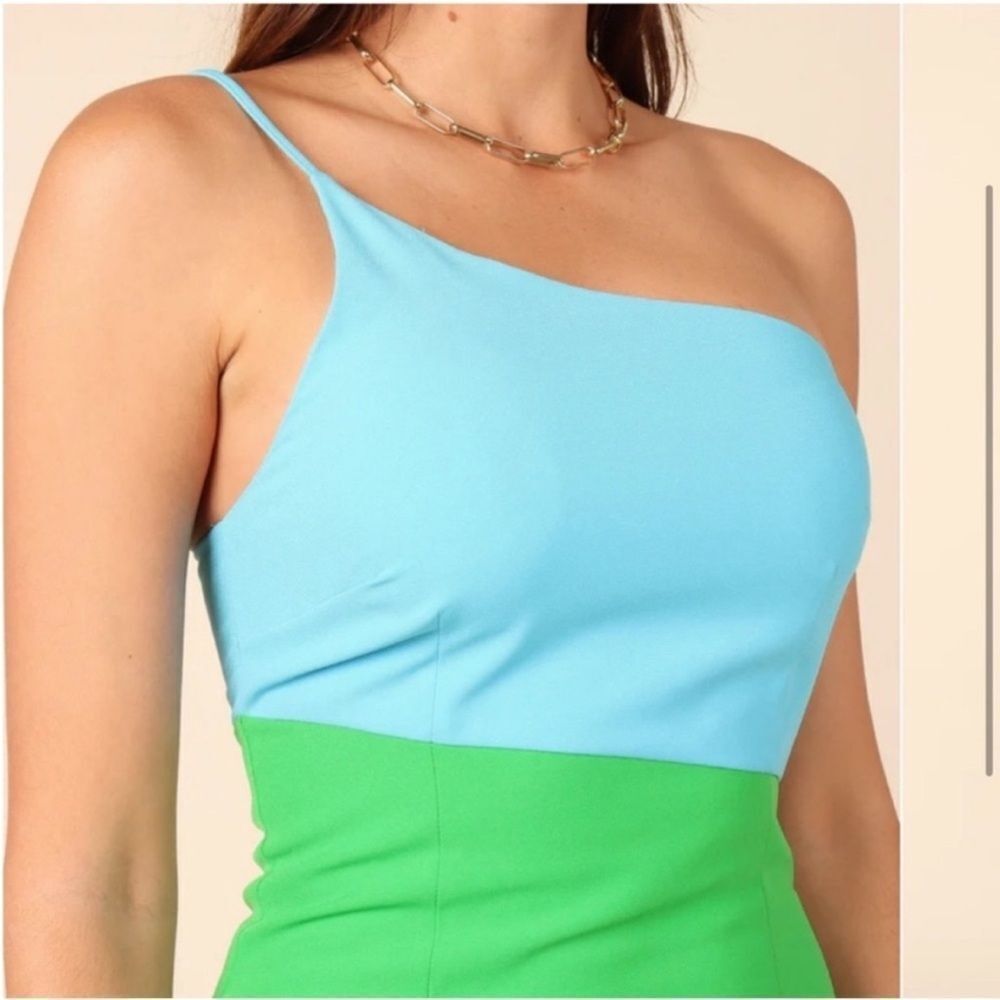 Petal & Pup Blue and Green One Shoulder Dress - Picture 3 of 7